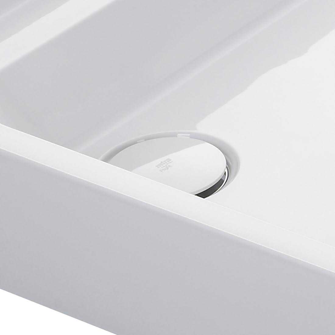 Mira Flight Deep Quadrant Shower Tray 900mm With Waste Mira Flight Deep Quadrant Shower Tray 900mm With Waste