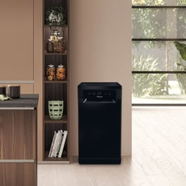 hotpoint-hp2fe10cs90buk-freestanding-10-place-slimline-dishwasher-black