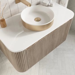 scudo-linea-fluted-oak-wall-hung-bathroom-vanity-unit-with-brushed-brass-basin-600mm