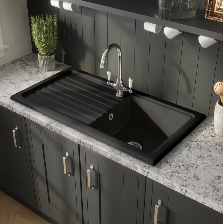 Eastlake Single Bowl Black Fireclay Ceramic Kitchen Sink & Lined Drainer