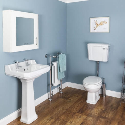 Windsor Low Level Toilet Cloakroom Suite with White Seat