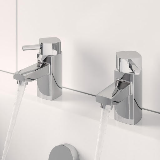 Architeckt Misa Bath Pillar Taps