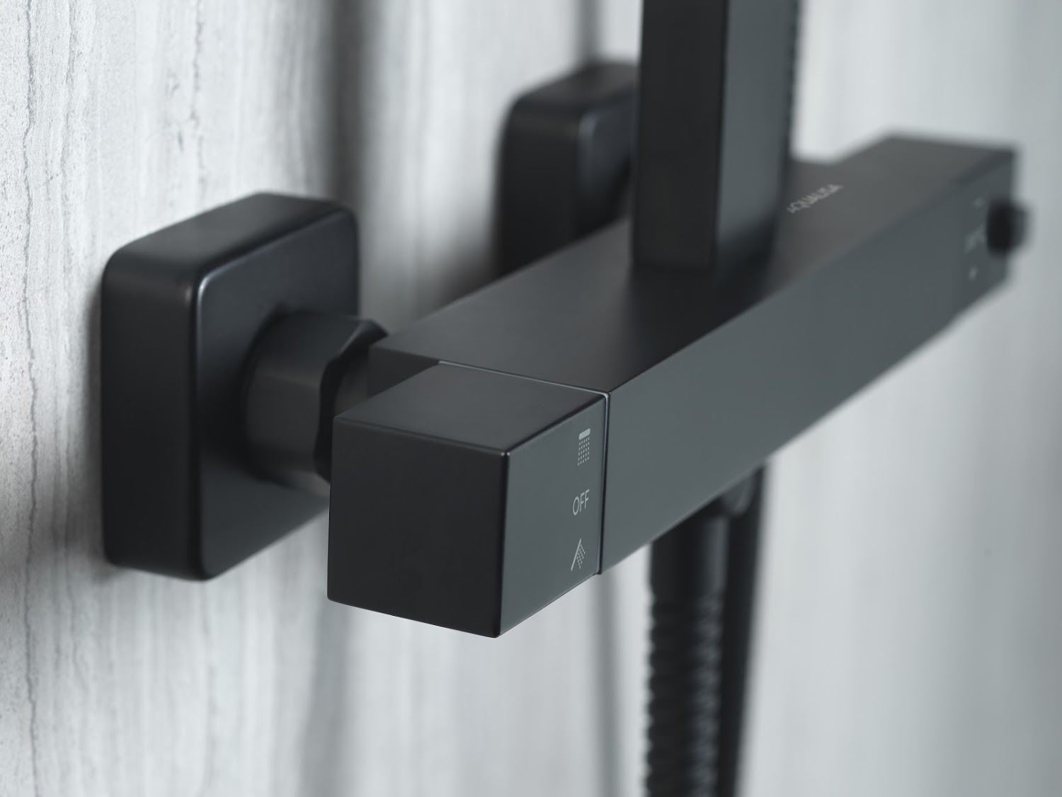 Aqualisa Deco Thermostatic Mixer Shower Square Bar Valve Black DECO.SQR